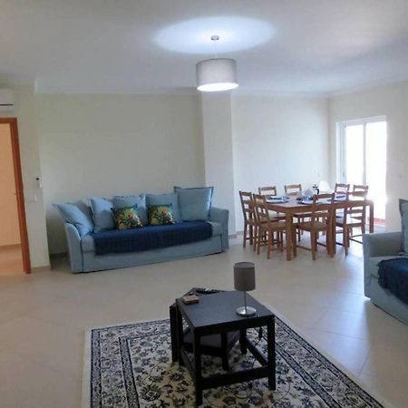 2 Bed Apartment With Com Pool Тавіра Екстер'єр фото