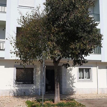 2 Bed Apartment With Com Pool Тавіра Екстер'єр фото